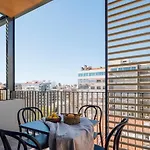 Apartment Bianco - 1 Bedroom And Pool In Santo Antonio Lissabon
