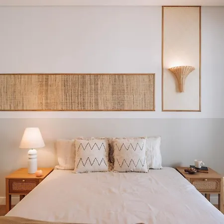 Apartment Bianco - 1 Bedroom And Pool In Santo Antonio Lissabon